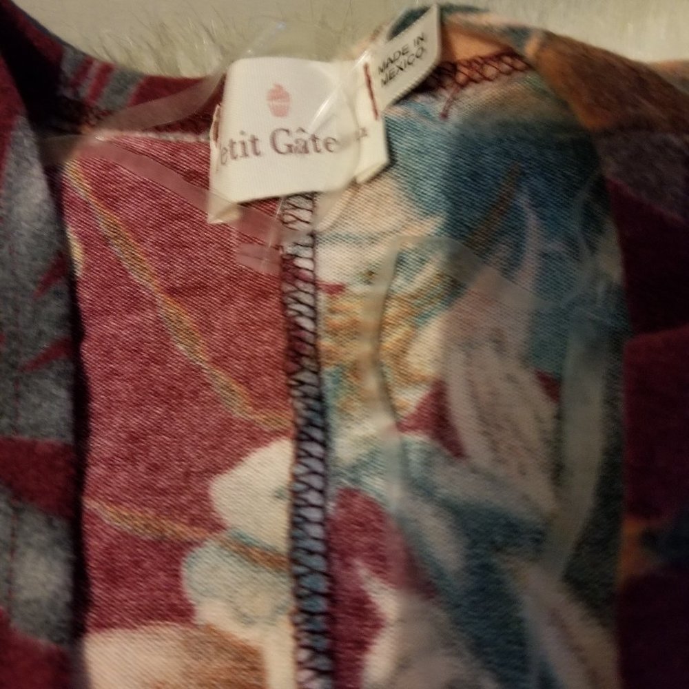 Petit Gateau Fleece Sweater Floral Design New - Picture 3 of 7